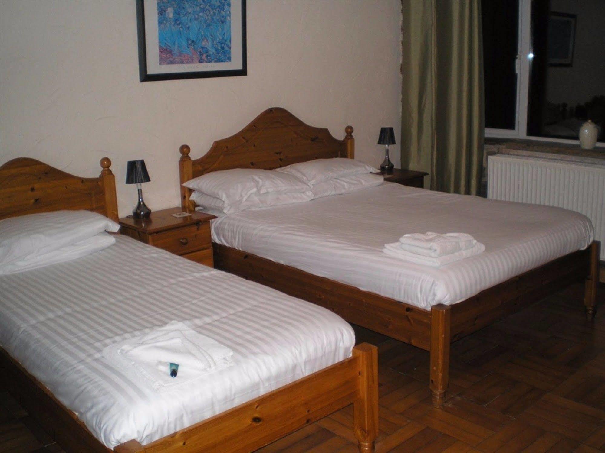 Hadrian Lodge Hexham Extérieur photo